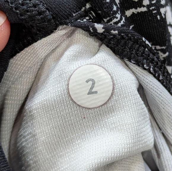 Lululemon Wunder Under Black White Pull On Athletic Exercise Workout Legging 2 - Picture 7 of 10